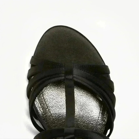 BROOK BROTHERS HIGH HEELED SATIN SANDAL SIZE 8.5 - Picture 3 of 8